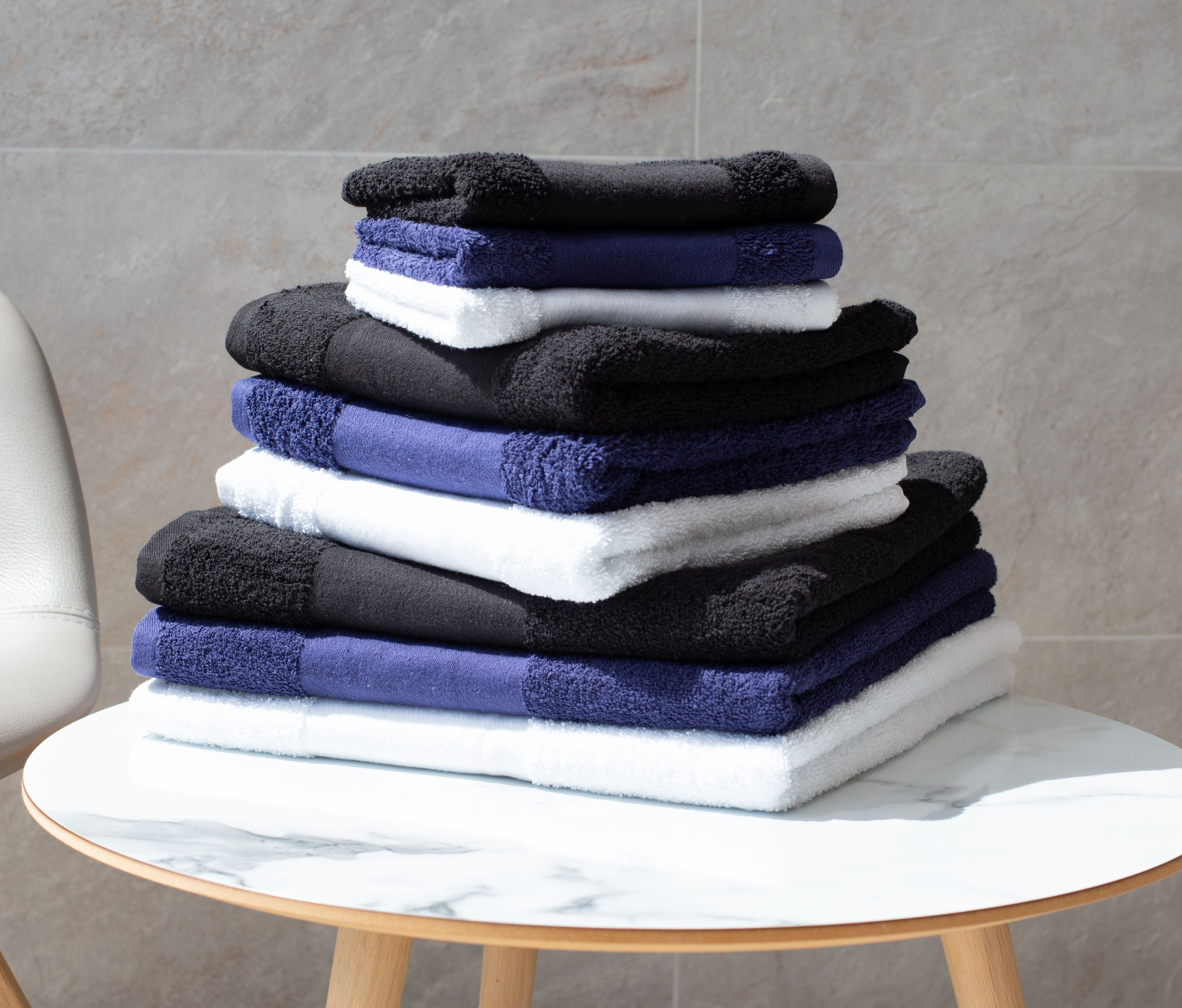 PRINTABLE BORDER HAND TOWEL