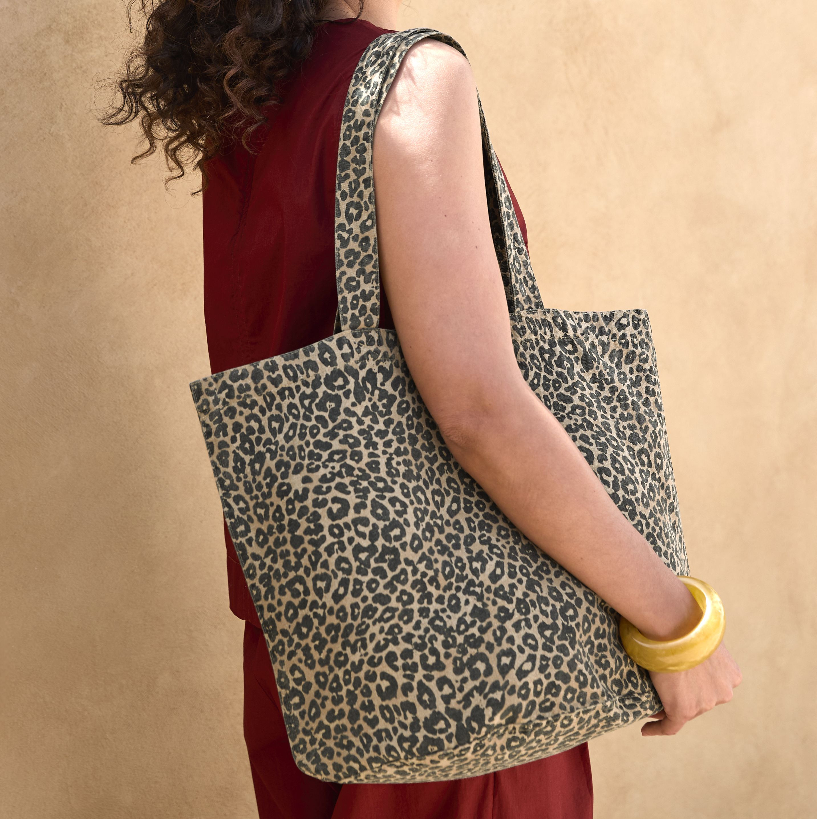 LEOPARD PRINT CANVAS SHOPPER