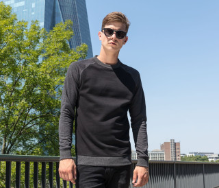 RAGLAN CREWNECK